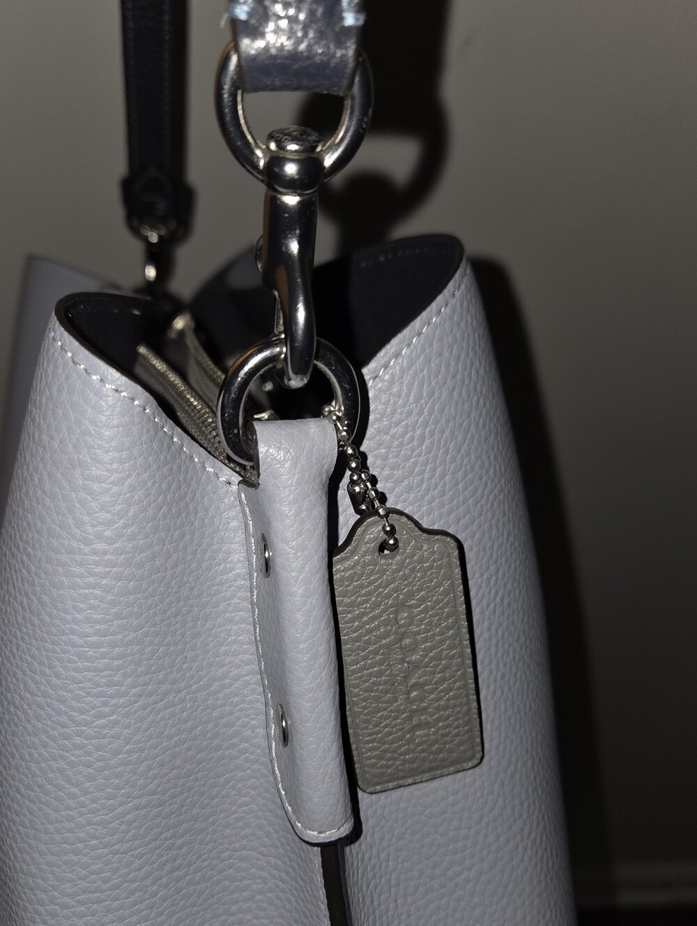 Coach Willow Bucket Bag - Picture 8 of 8